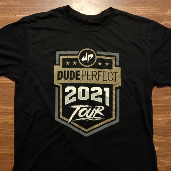 DUDE PERFECT TOUR T-SHIRT - Medium // 2021 Live Show Concert Tee Shirt - Picture 4 of 9